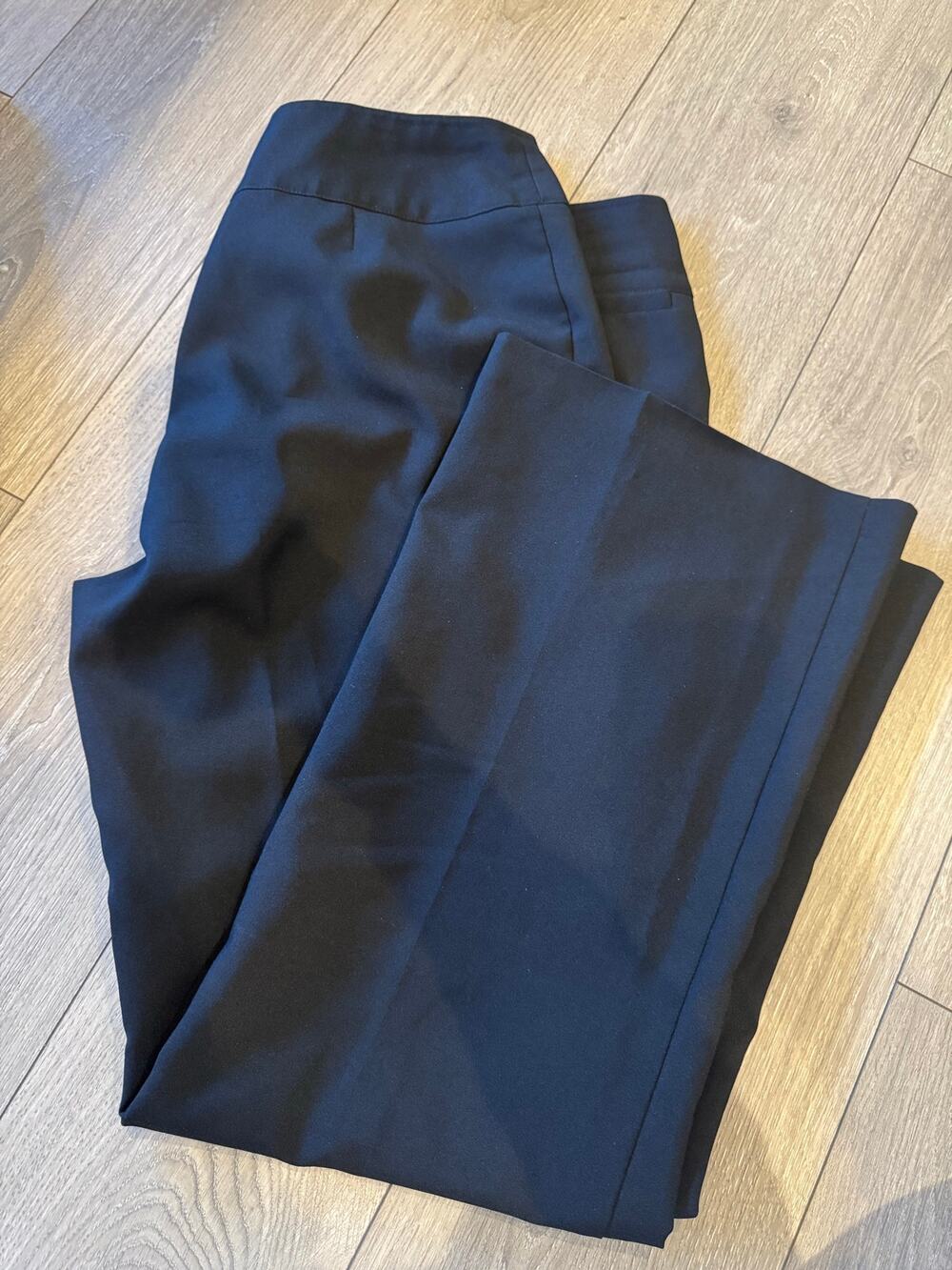 New York & Company Black Straight Leg Dress Pants Size 14